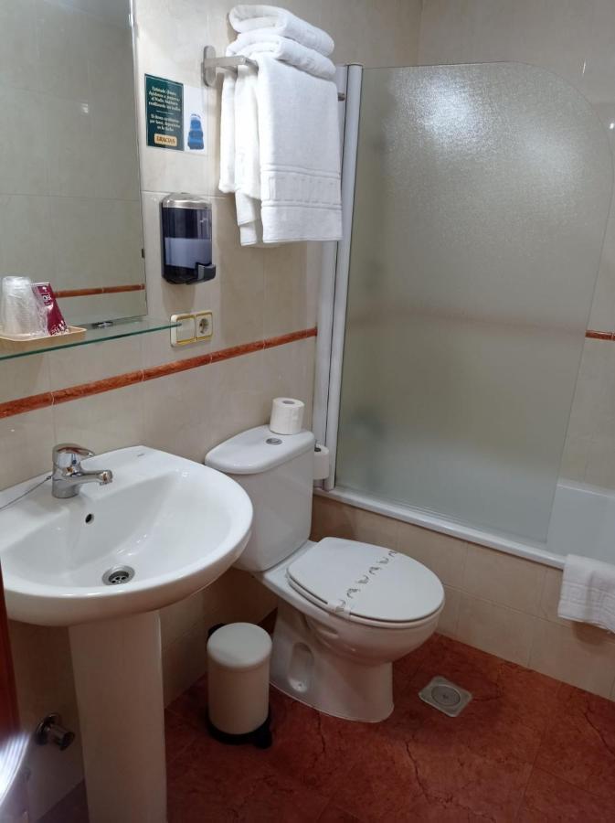 Hospedaje Torreon Onís Eksteriør bilde