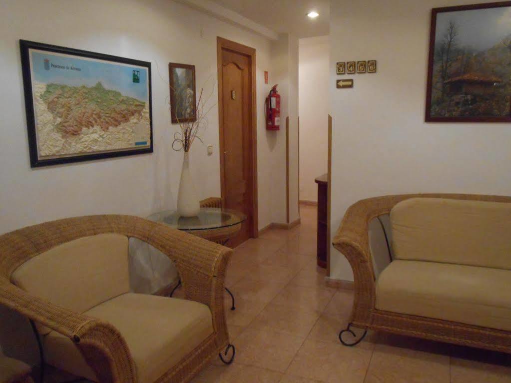 Hospedaje Torreon Onís Eksteriør bilde
